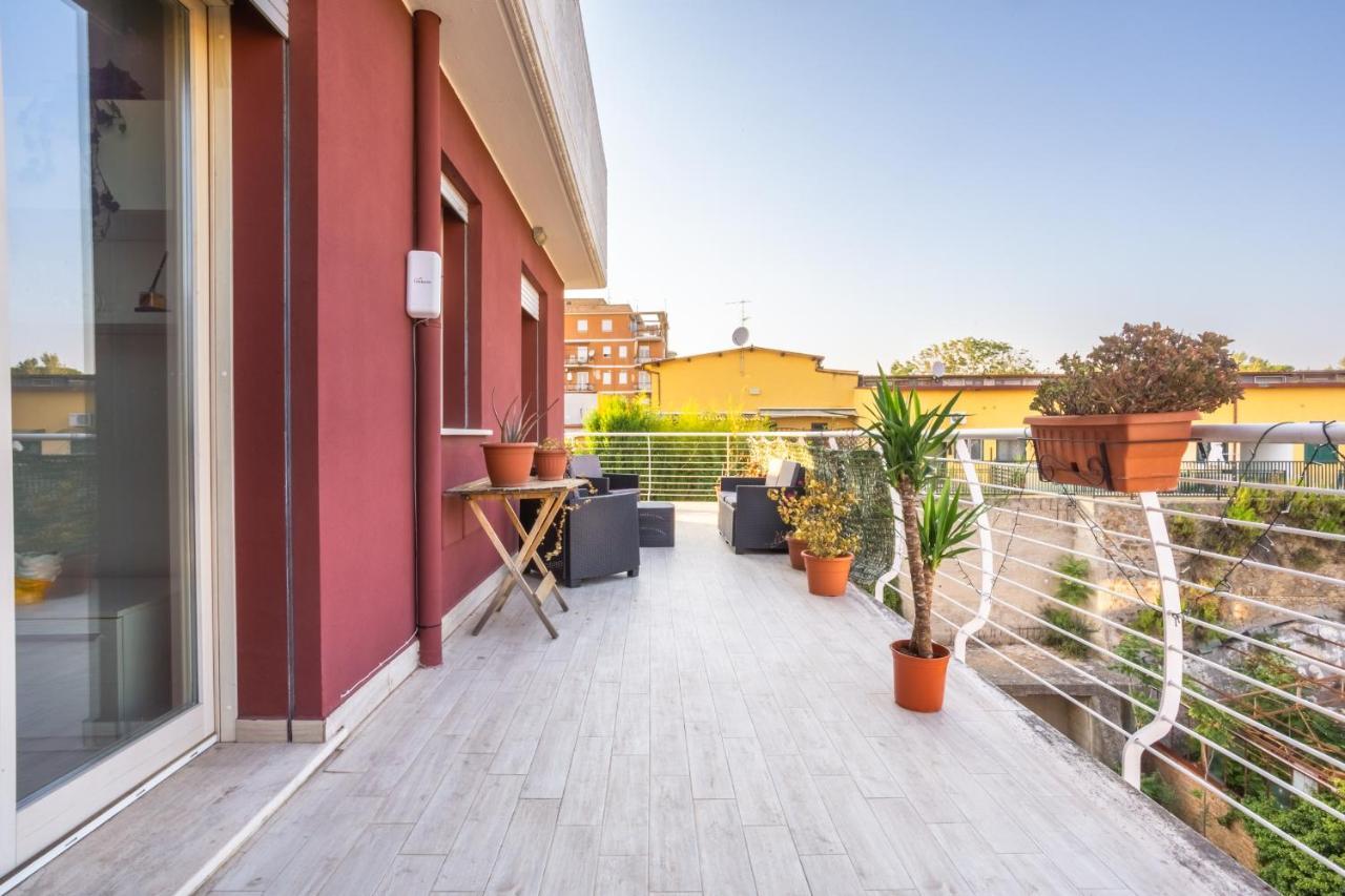 Apartmán Urban Retreat -Private Parking+Terrace Řím Exteriér fotografie